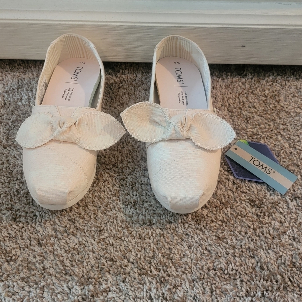 𝅺toms